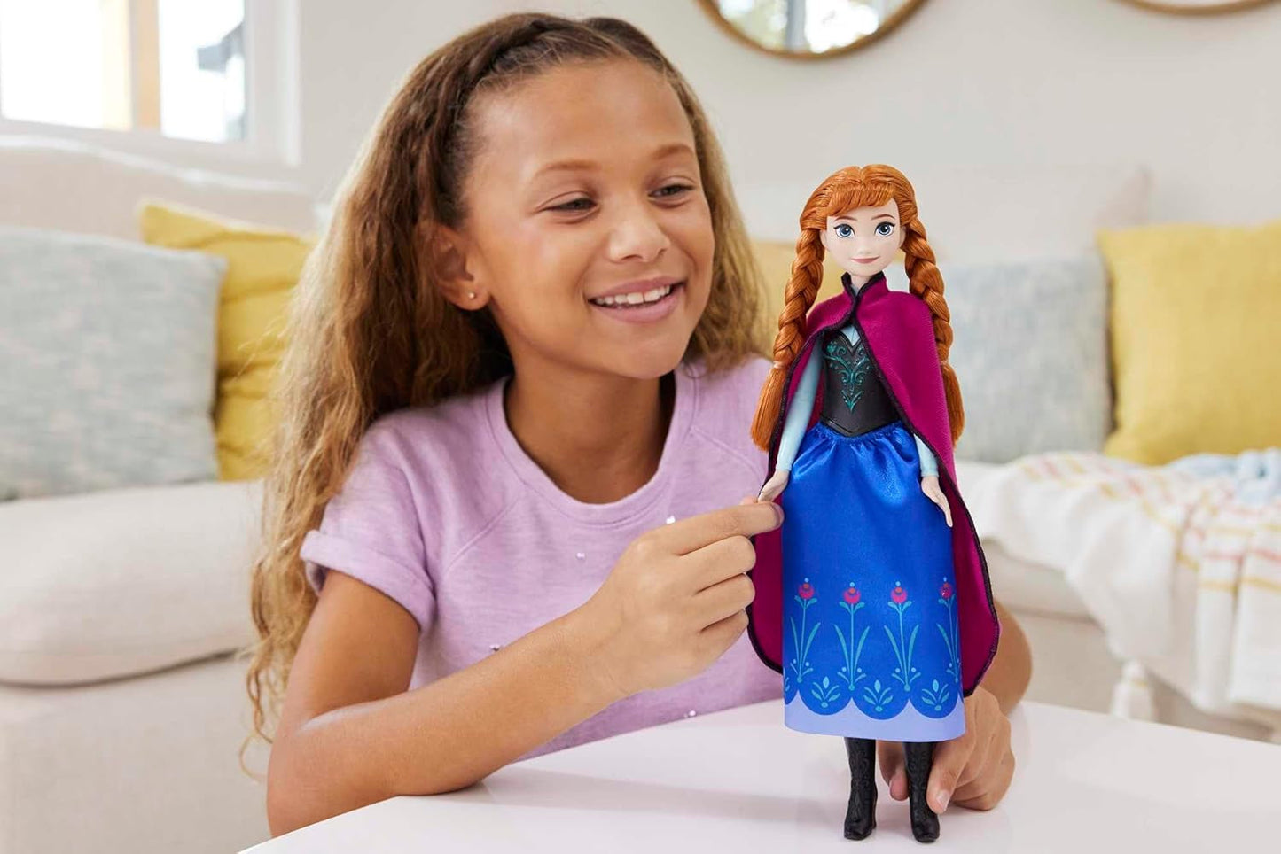Mattel Disney Princess Anna docka, Ice Queen docka, kammat hår, mobil, i resedräkt, löstagbar cape, Disney presenter, 3 år gammal leksak, HLW49 Naty Shop Dolls