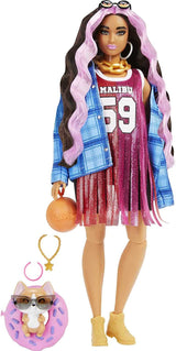 Barbie HDJ46 - Extra docka i klänning med baskettröja och tillbehör, med Corgi Pet, extra långt lockigt hår med rosa ränder och flexibla leder, presentleksak för 3+ år gamla dockor Naty Shop Boots