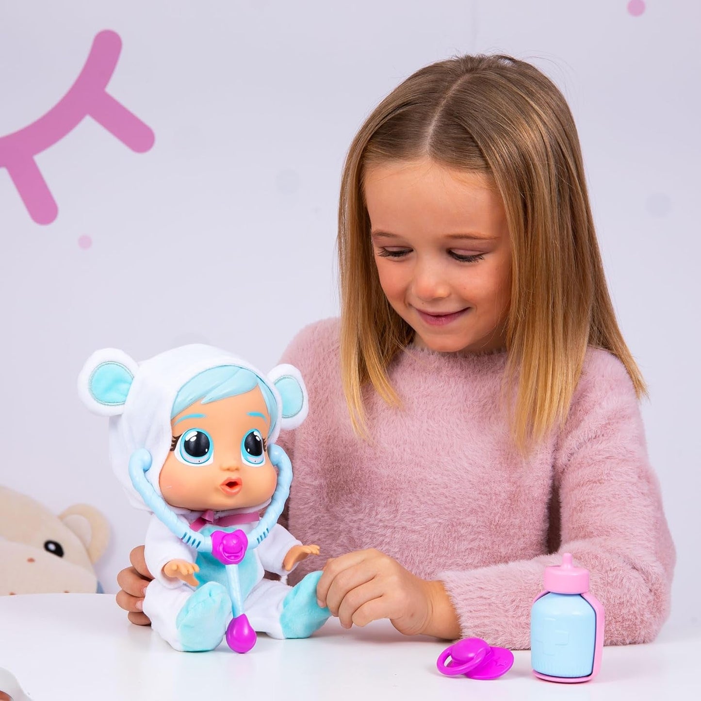 Cry Babies Loving Care Kristal Doll, Kristal Loving Care Baby Doll med 3 tillbehör för Doctor Play, Nursing Care, Crying with Real Tears, Toy for 18 Months Baby