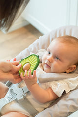 Nuby - Avokado-bitring - Silikon- och träbitringleksak - Roterande träkärna - Bandleksak för spädbarn och småbarn - Bindningshjälp - BPA-fri - 6+ månader