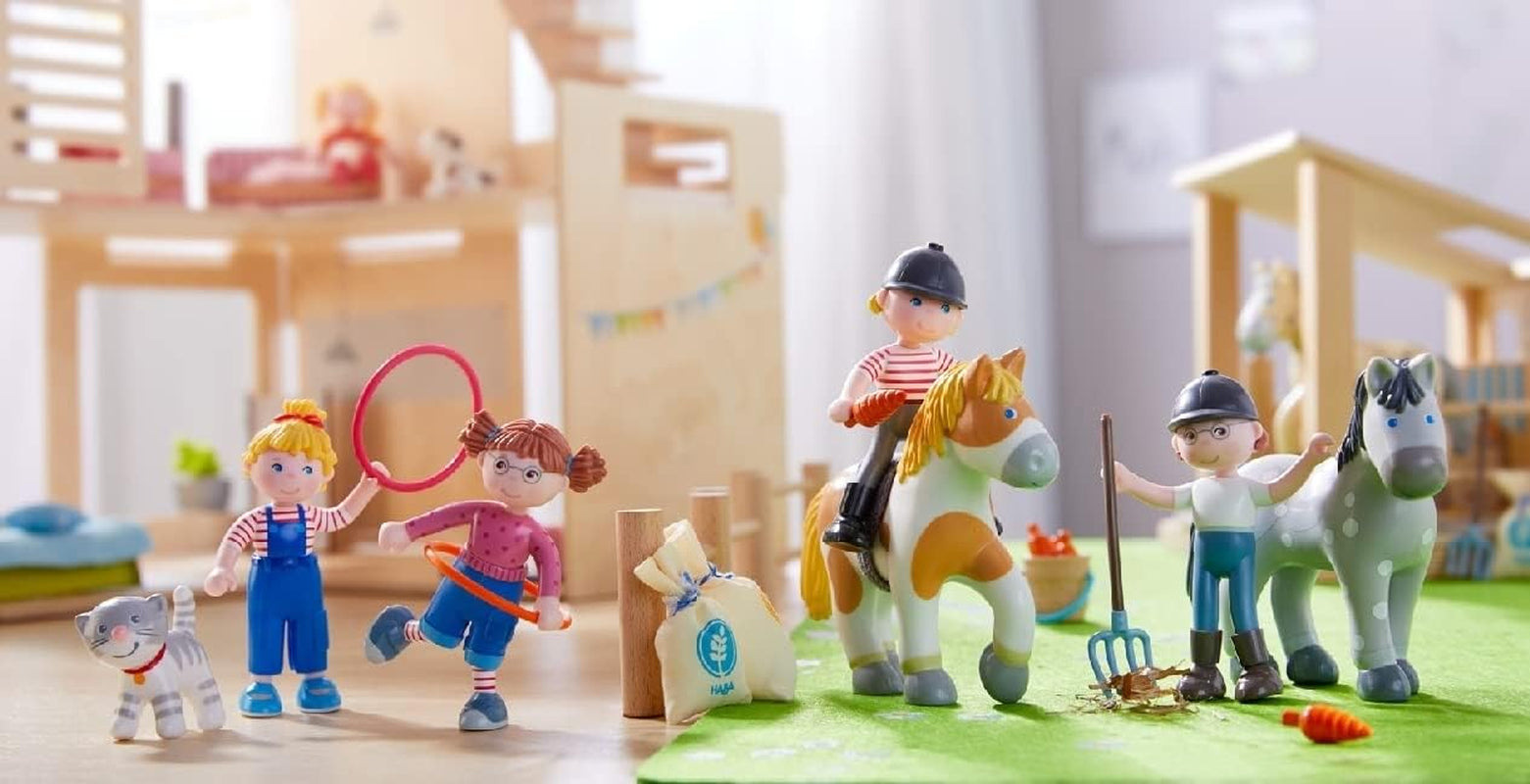 HABA 303672 - Little Friends - Conni | Söt minidocka från 3 år | Slitstark vikdocka i plast för långvarig lektid | Present till alla Conni Papusi Naty Shop-fans