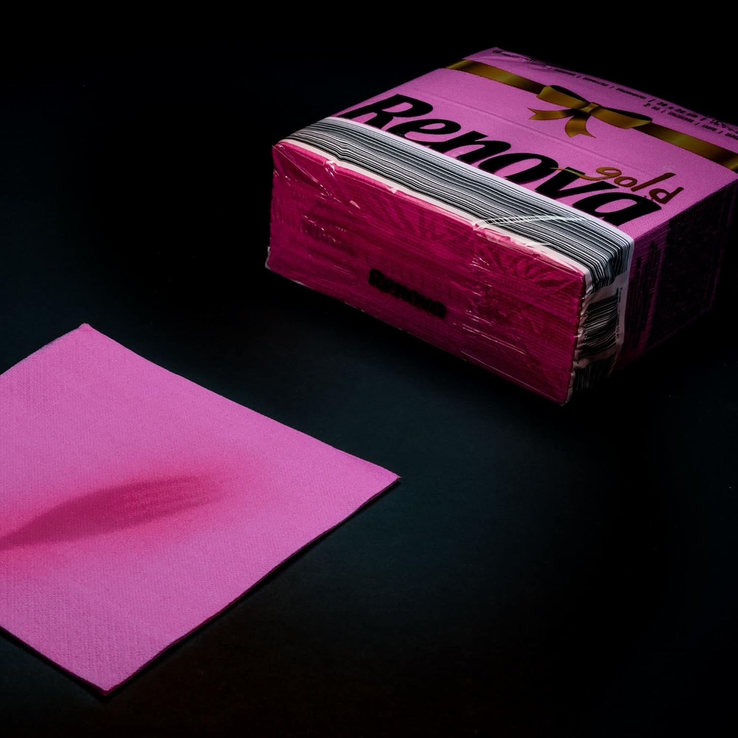 Renova pappersservetter, Fuchsia, 40 servetter, stora, 2 lager
