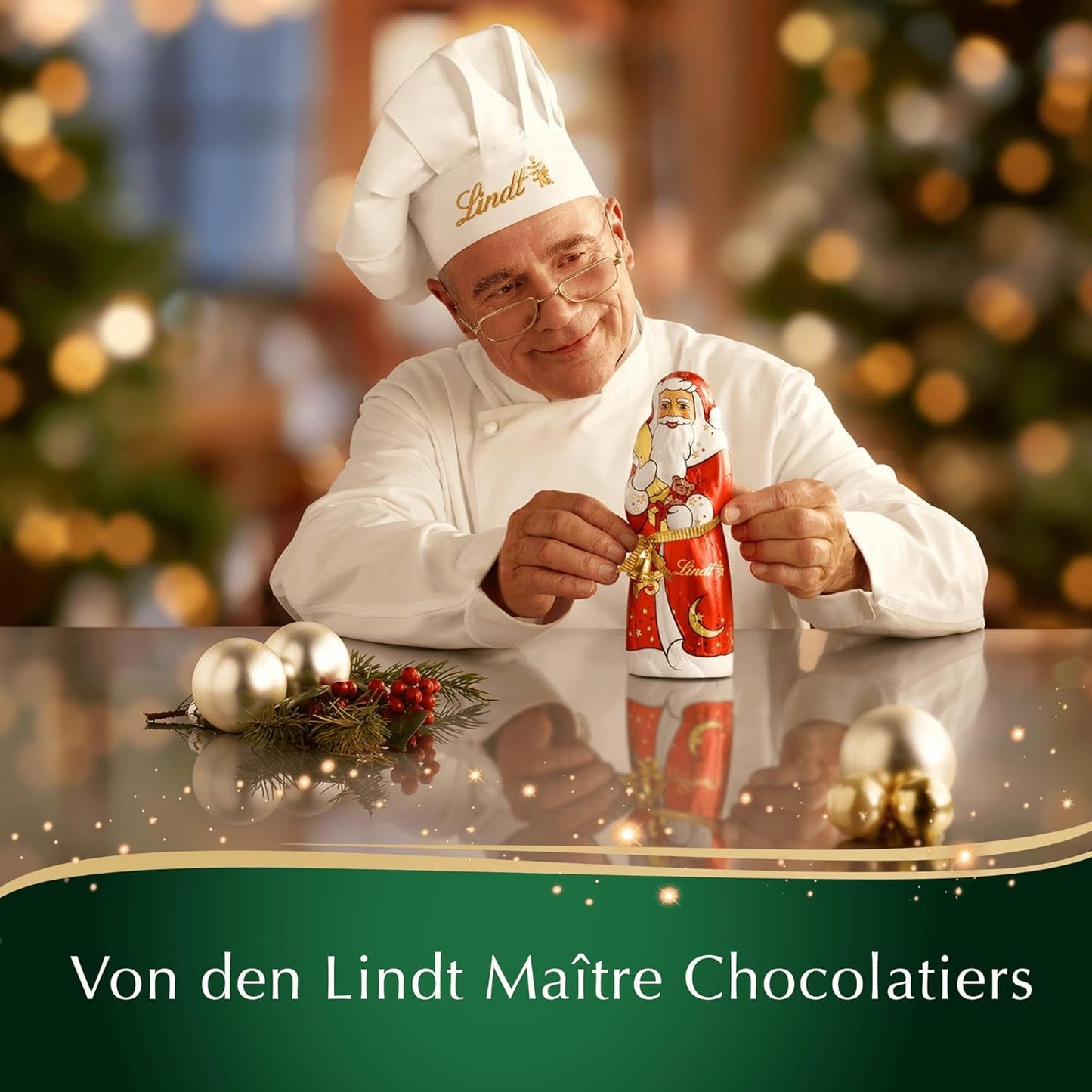 Lindt Julmandelchokladkaka | 100 g | Mandel i valnötsgrädde täckt med den finaste mjölkchokladen | Julchokladgåva