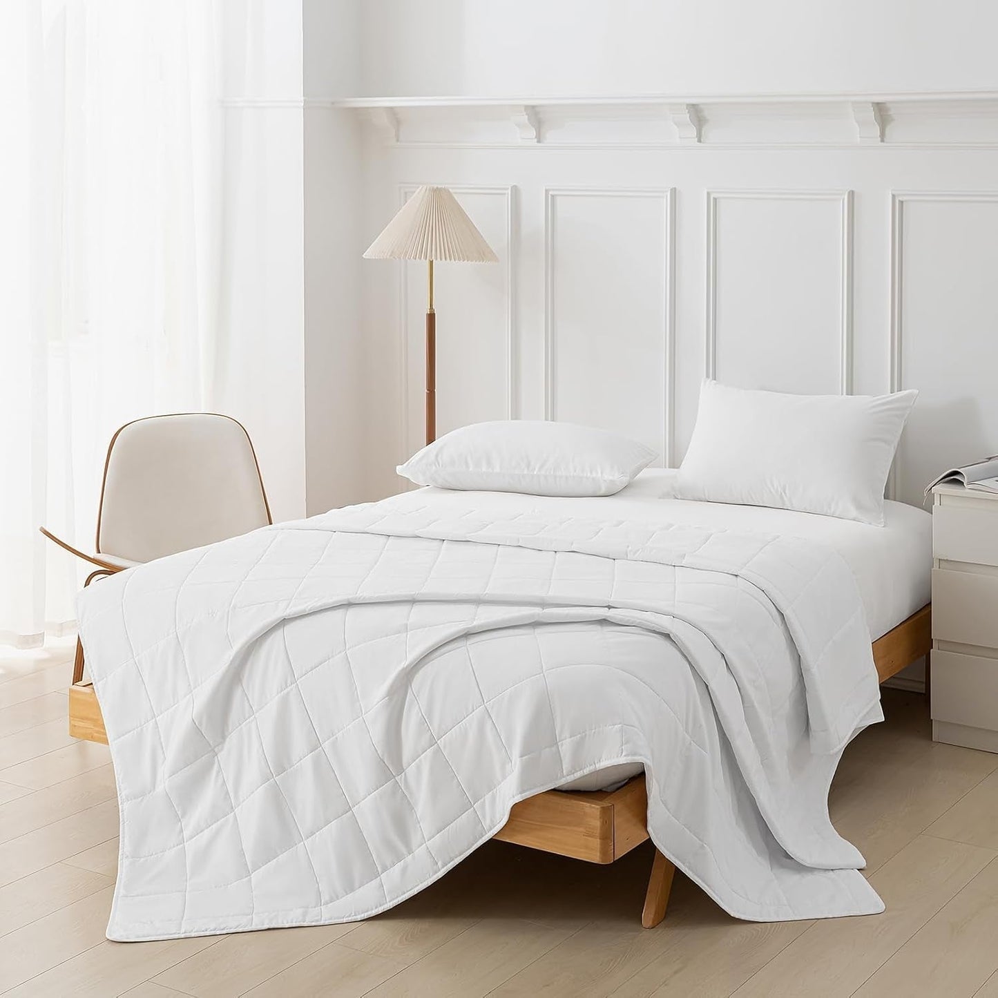 Sommartäcke 155X220 Lätt sommartäcke 90 GSM täcken 155X220Cm täcke Tunt täcke Används utan överdrag Svalkande täcke Mjukt Mysigt Vit Täcken och täcken Naty Shop
