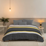 Bleu Câlin bicolor vändbart täcke för 2 personer, mikrofiber, vinrött/peppar, 220X240 cm Täcken och täcken Naty Shop Grå/grafit/bärnsten 220X240 Cm