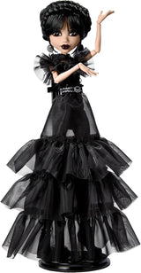 Monster High Wednesday Doll, Rave'N Wednesday Collectible Figur i svart gotisk klänning inspirerad av dansscenen, premiumtillbehör och dockställ, HXJ03