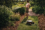 Fiskars Comfort L vattenhjul med hjul, all-inclusive bevattningsset, total räckvidd 31,5 m, automatisk upprullning, universal trädgårdsslang (Ø 13 mm), universal krananslutning, 1071670
