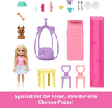 Barbie Chelsea dockskåp med 15+ tillbehör, popup-hus expanderar till över 42 x 33 cm med 5 lekytor och en rutschkana, med en liten docka och en hund, JFW49