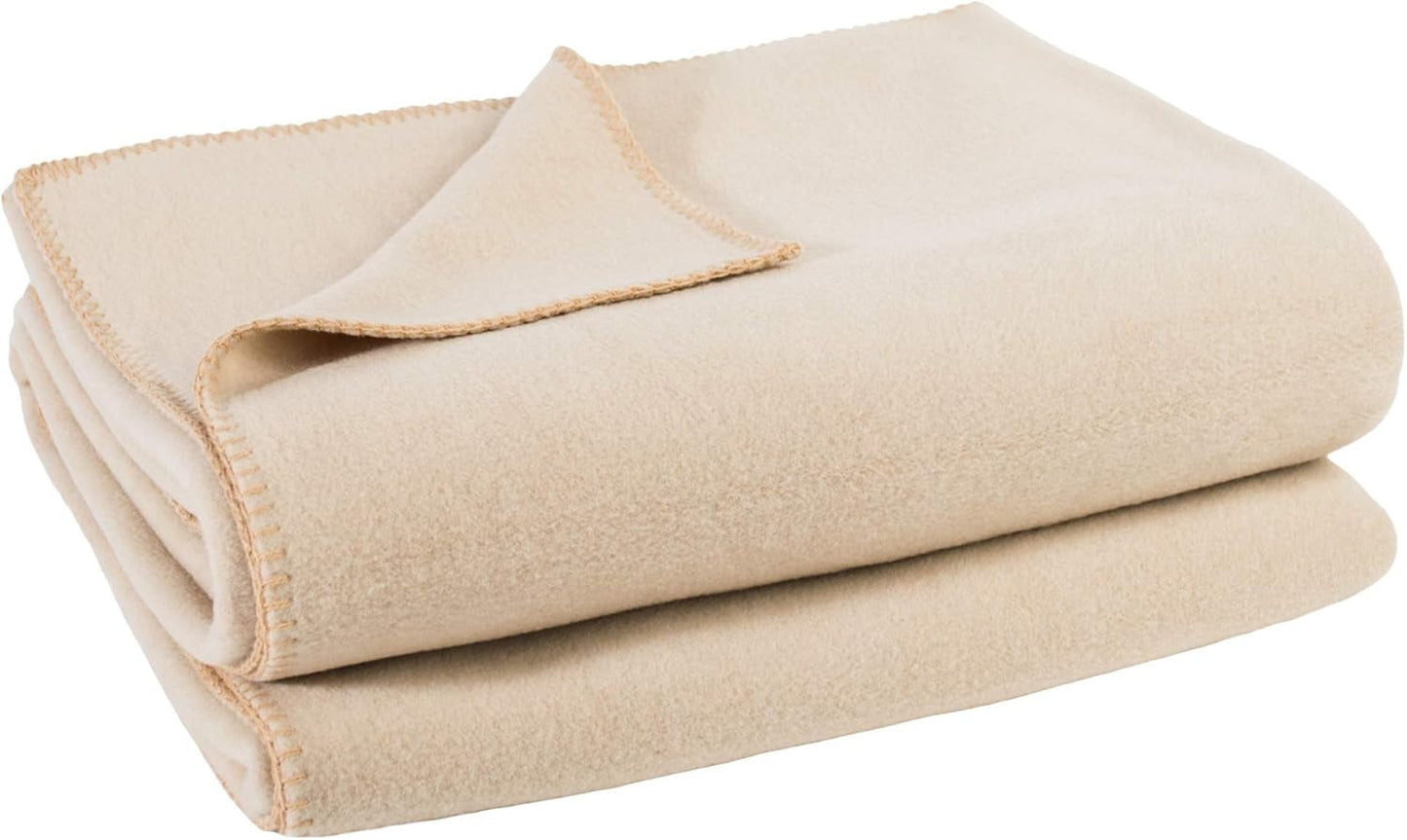 Zoepritz filt i färg: Röd, Tillverkad av 65% Polyester, 35% Viskos, Storlek: 160X200 Cm, 103291-235-160X200 Zoepritz Sängar och täcken sedan 1828 020 Kräm 220X240 Cm