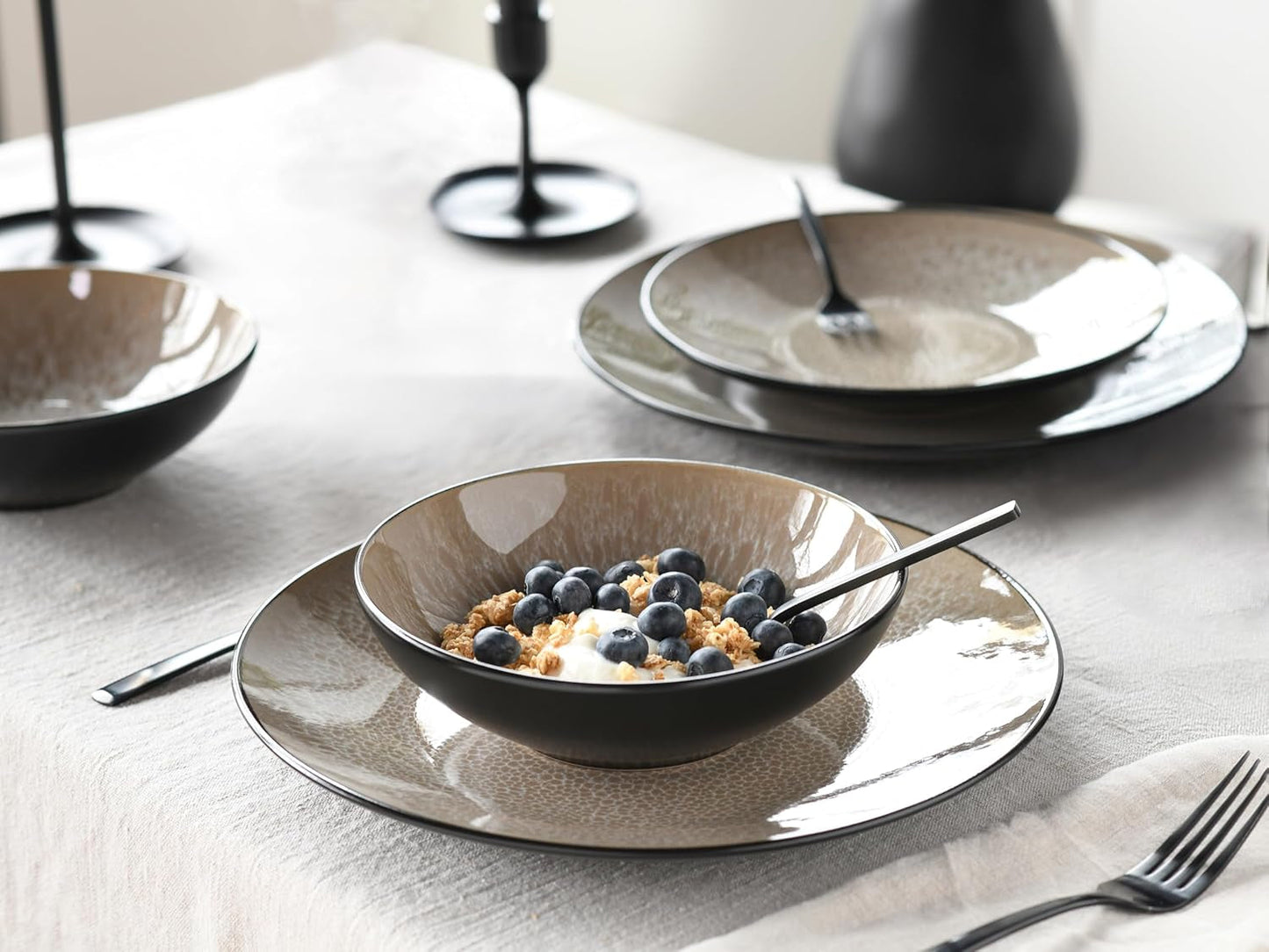 CreaTable, 24464, Malmö Beige-serien, 18-delat servisset för 6, tallrikset i stengods, diskmaskin och mikrovågssäkert, kvalitetstillverkning
