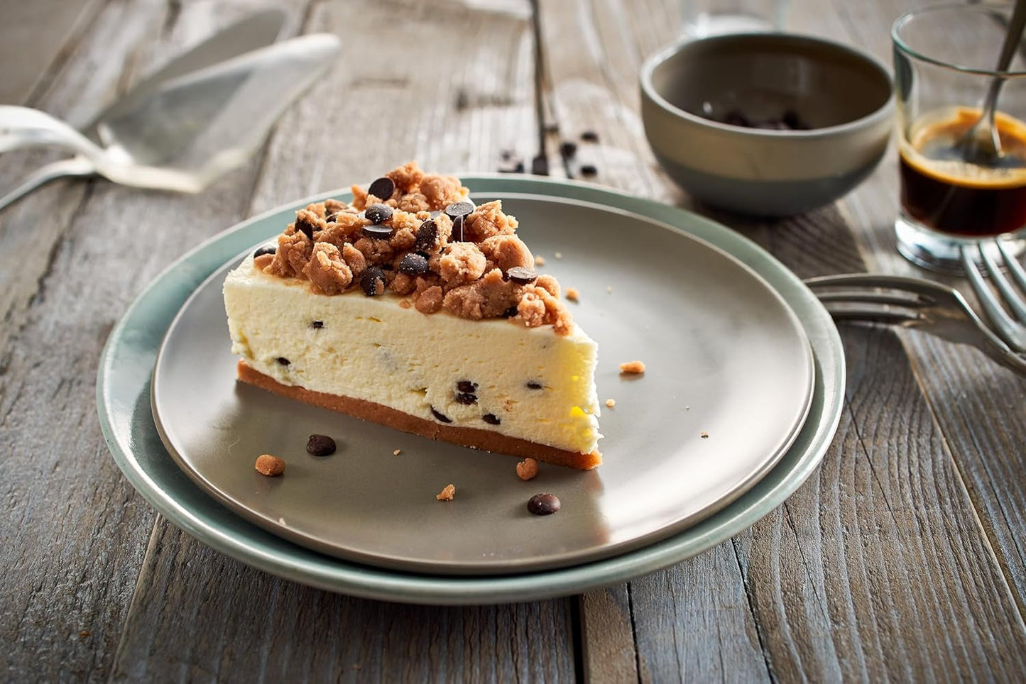 RUF Cookie Dough Cake Ohne Backen, Tortenboden Aus Keksteig Mit Frischkäse-Creme Und Schokoladenstückchen, Inkl. Kuchenform, 1X325G Blandning för bakning och matlagning Naty Shop