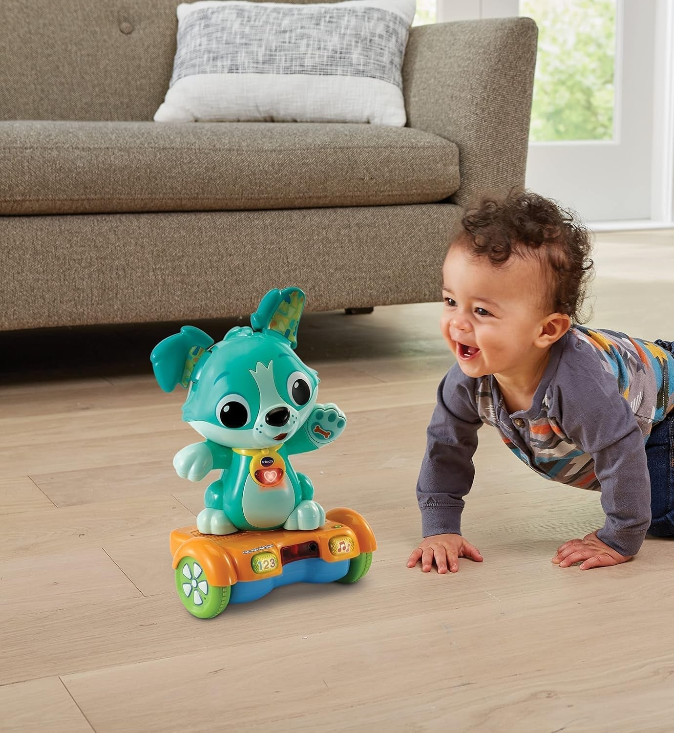 Vtech Baby Catch Me Puppy - Motoriserad hoverboardvalp uppmuntrar rörelse - Med rörliga öron, sånger, ljud och inlärningsinnehåll - För barn i åldern 12-36 månader Bebe Toys Naty Shop