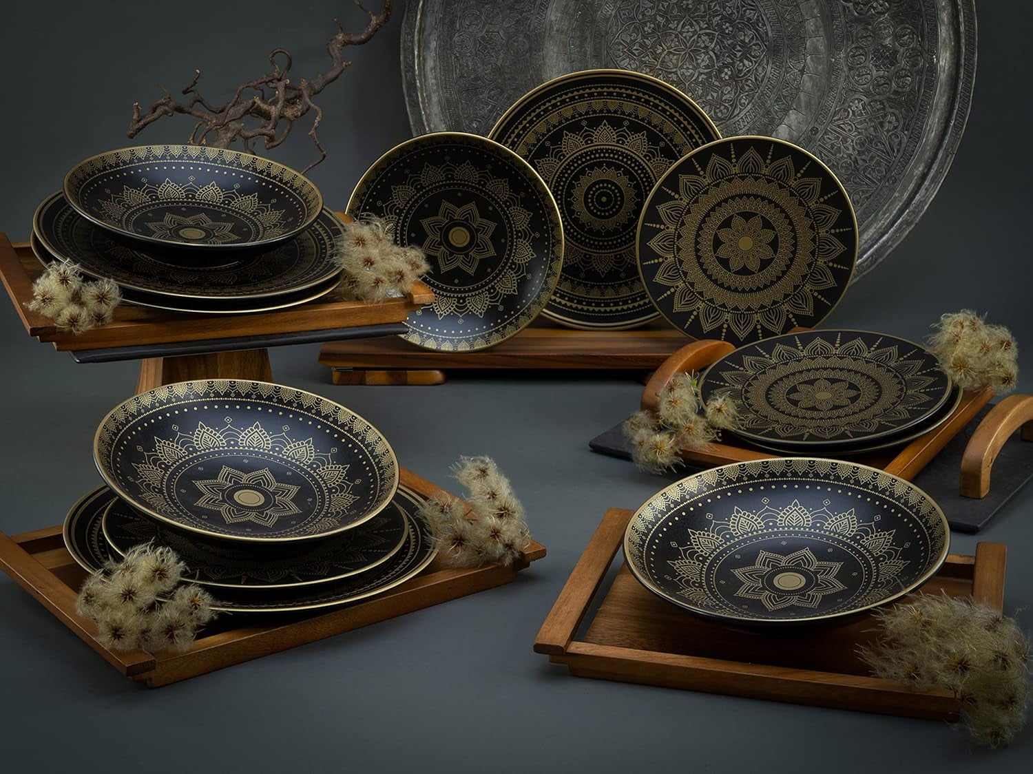 CreaTable, 23588, MANDALA GOLD Series - Svart, 12-delat servisset, porslinstallrikar, diskmaskin och mikrovågssäker, kvalitetstillverkning