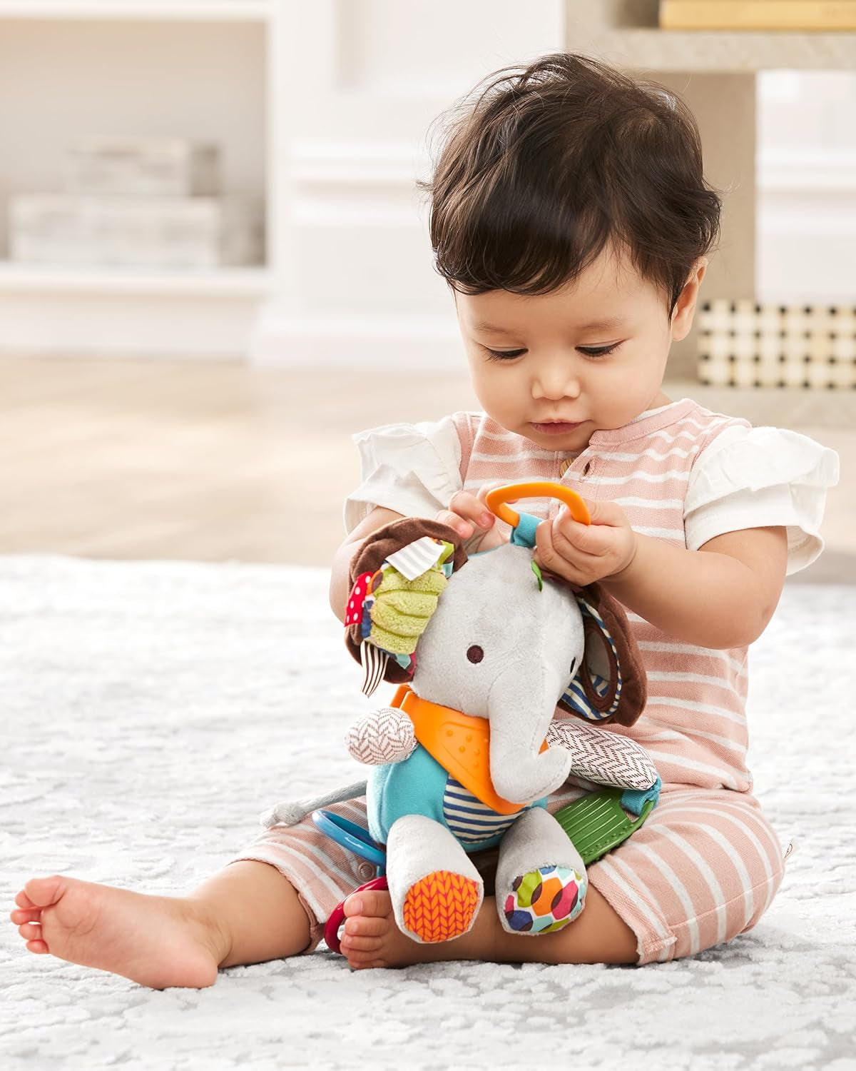 Skip Hop Bandana Buddies aktivitetsleksak, mjukis för spädbarn och barn, flerfärgad, elefantbabyleksaker Naty Shop