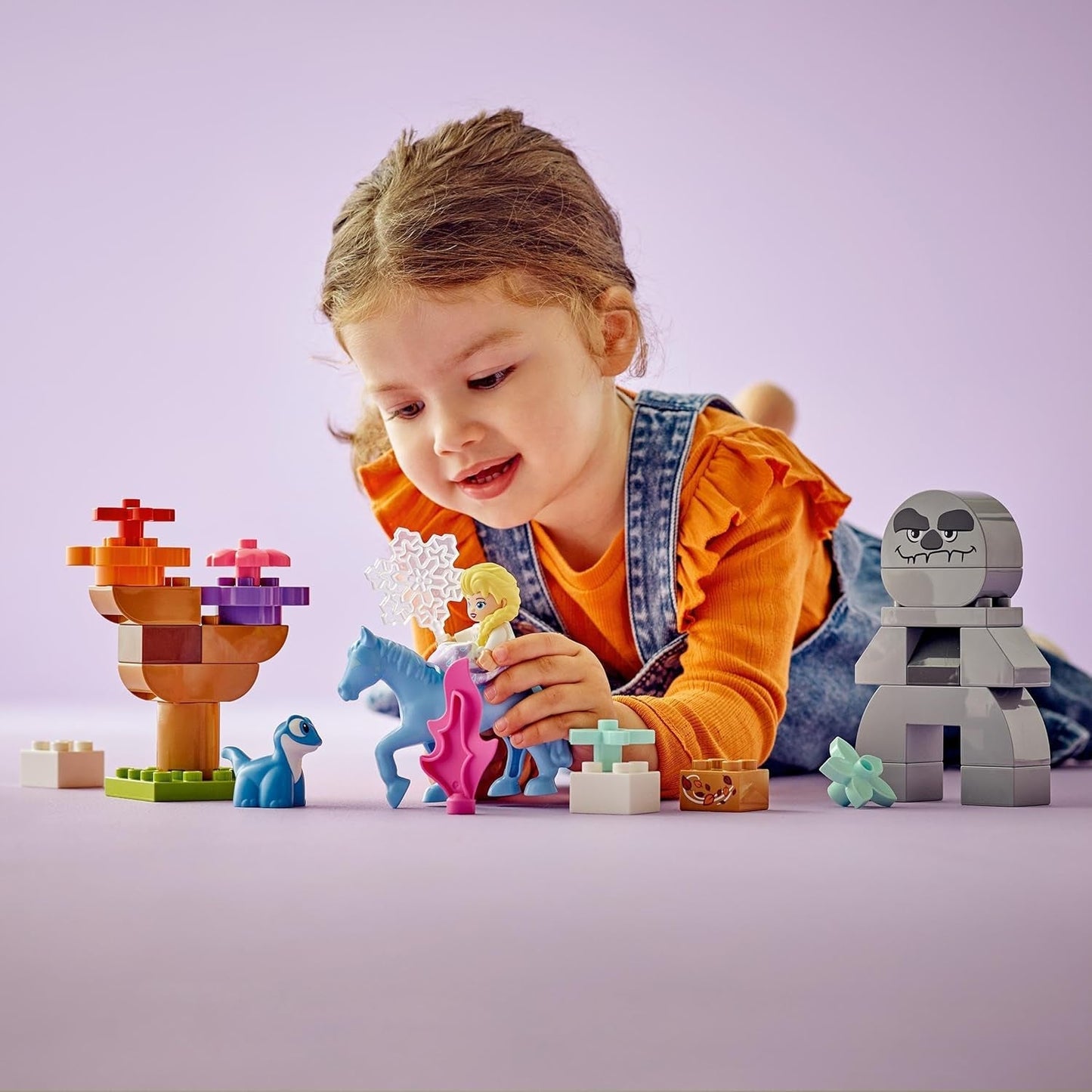 LEGO DUPLO | Disney ELSA och Bruni i den förtrollade skogen, Ice Queen 4-figurer leksak för 2-åringar, förskolepresent för flickor och pojkar 2+ år, baserat på Frozen 2 10418 byggset Beuche den LEGO-Store