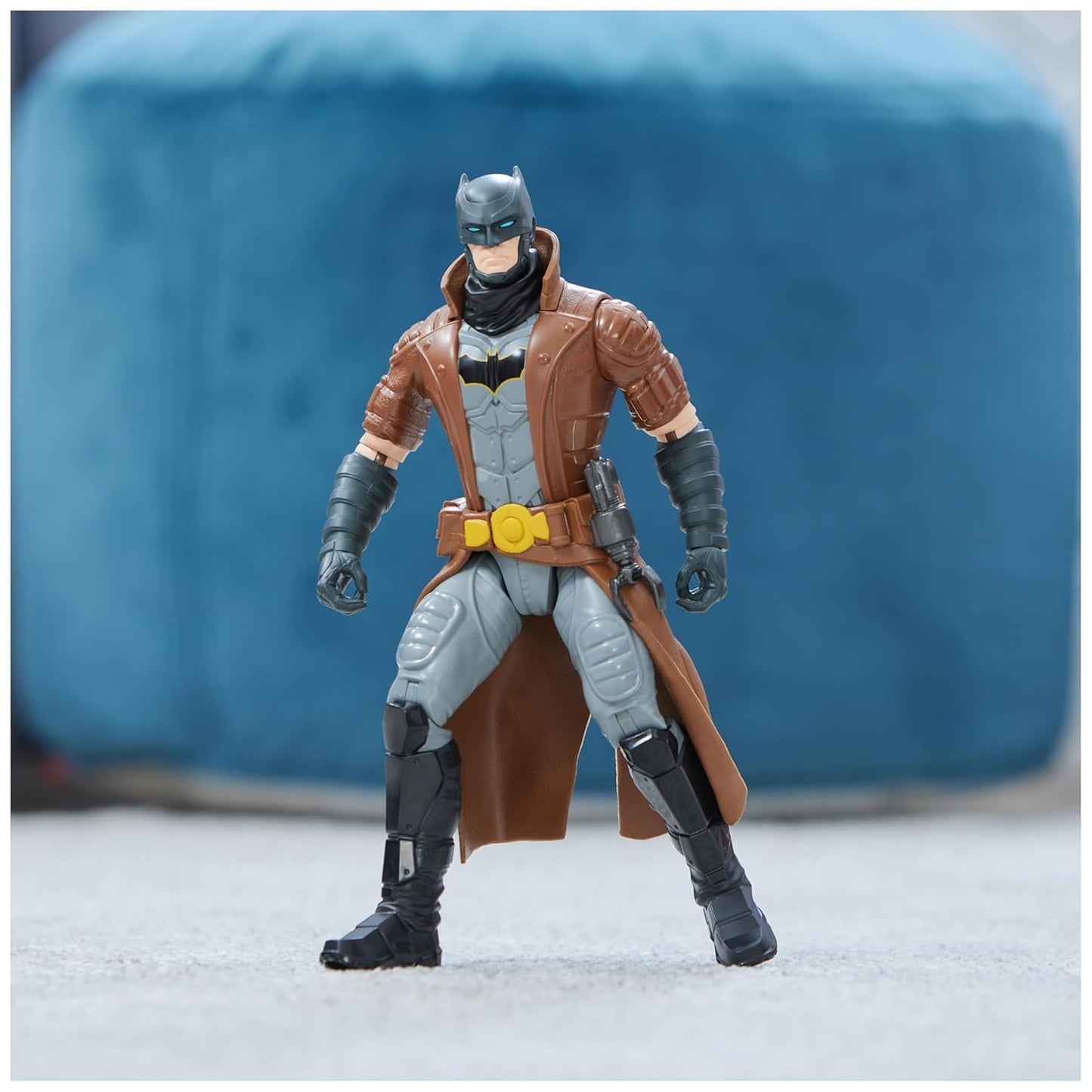 DC Comics Batman Actionfigur 30 cm lång Helt rörlig för spännande äventyr och actionfyllda stunts Leksak för barn från 3 år och uppåt Actionfigurer Naty Shop