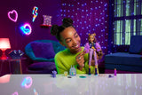 Monster High Clawdeen Wolf Doll med Crescent Dog och tillbehör som ryggsäck, kalender, snacks och mer, HRP65 Naty Shop Dolls