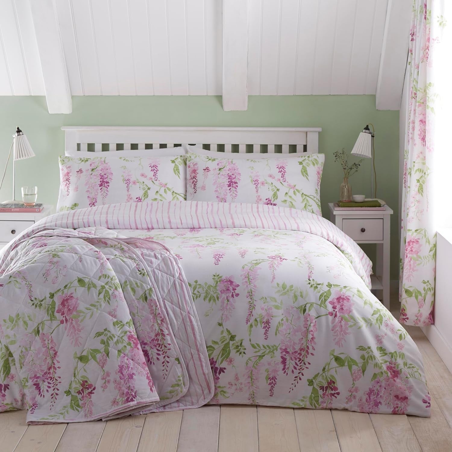 Dreams & Drapes Design - Wisteria - Quiltat sängöverdrag - 200 Cm X 230 Cm i rosa sängar och överdrag DRÖMMAR OCH DRAPIER