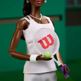 Barbie Inspiring Women Series Venus Williams modedocka med signerad uniform och tennisracket inklusive presentationslåda HRM49