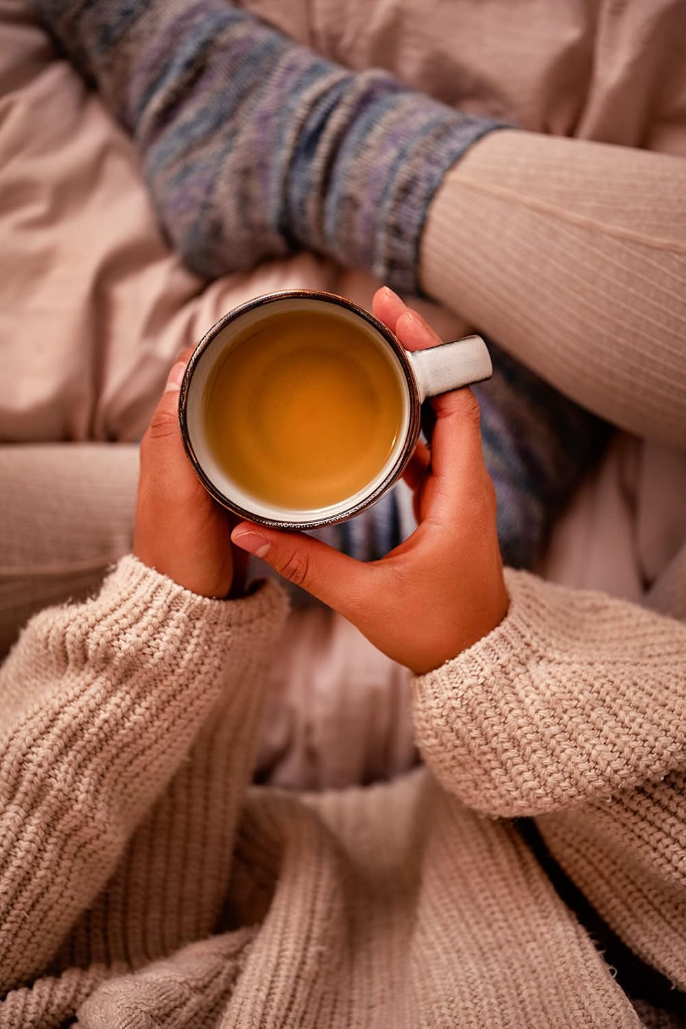 Yogi Tea - Kurkuma Chai Ekologiskt kryddat ayurvediskt te Koffeinfritt Gurkmeja Kanel Ingefärsblandning Yogi Te Lös 8 x 90 g (720 g) Förpackning Idealisk present