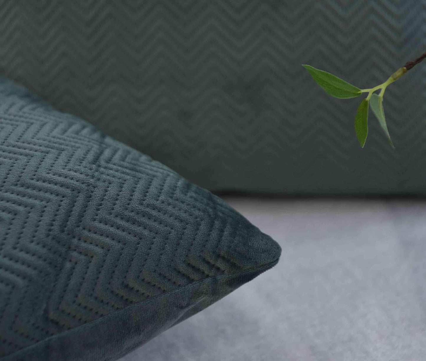 Gardinlåda Kudde Prydnadskudde Lxb 45X45 Cm Grön Jacquard "Greta" Med Fiskbensdesign Lättskött Dragkedja Mjuk fyllning 320G - Olika färger, 2023510 Resekuddar Naty Shop