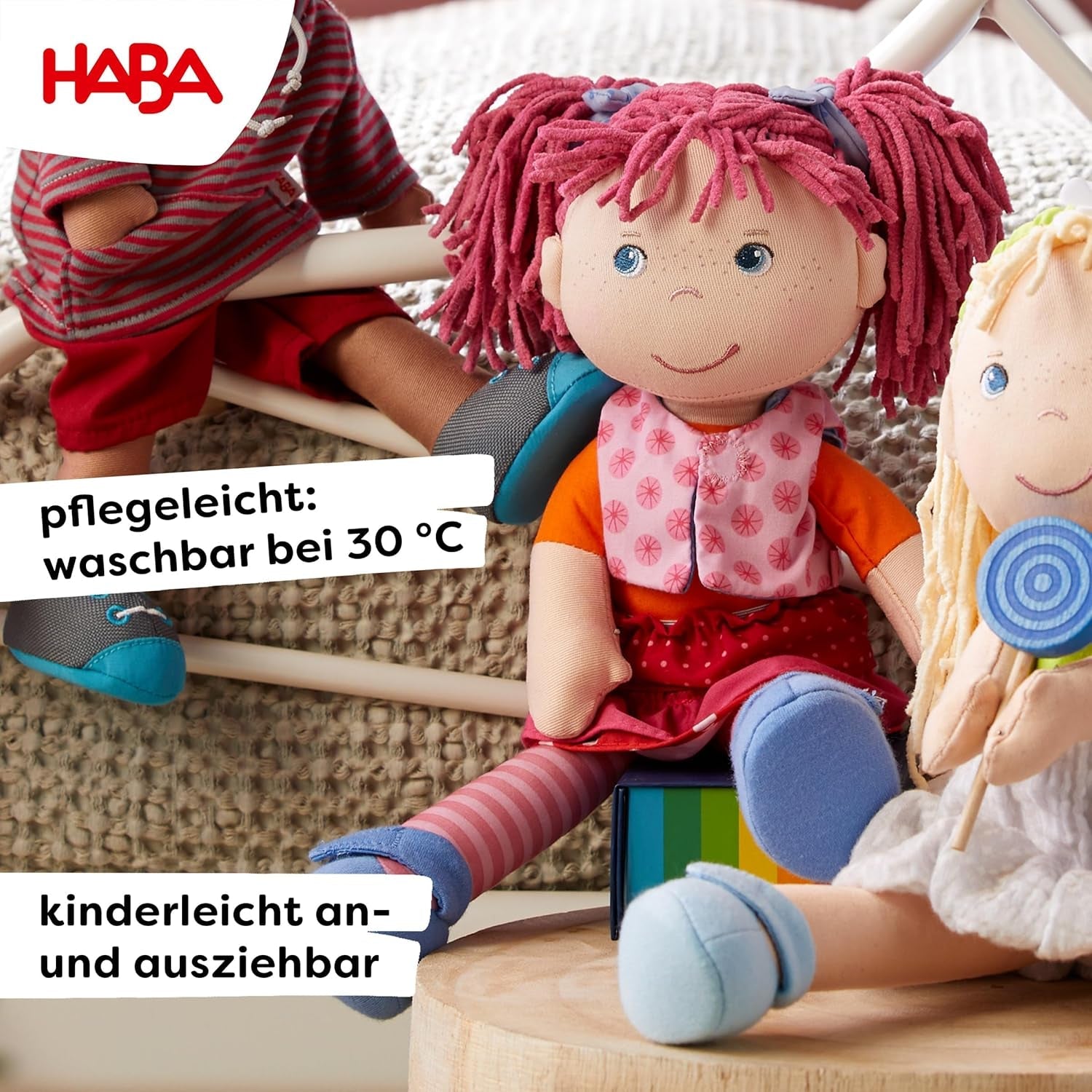 HABA Lilli-Lou docka - Mjuk tygdocka från 18 månader - 30 cm med kläder och hår - Perfekt lekkamrat för små barn - 1302842001
