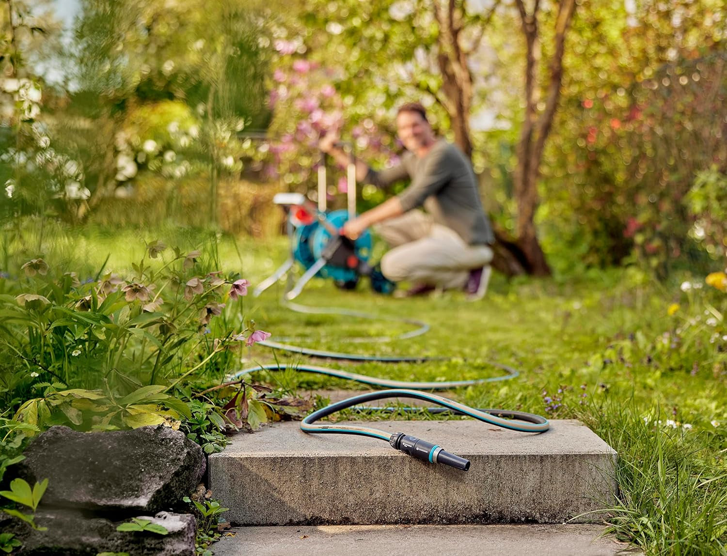 Gardena EcoLine slang 1/2 tum, 20 m utan systemkomponenter: Hållbar trädgårdsslang av återvunnen plast, fri från ftalater och föroreningar, stark greppfunktion, frost- och UV-beständig (18930-20)