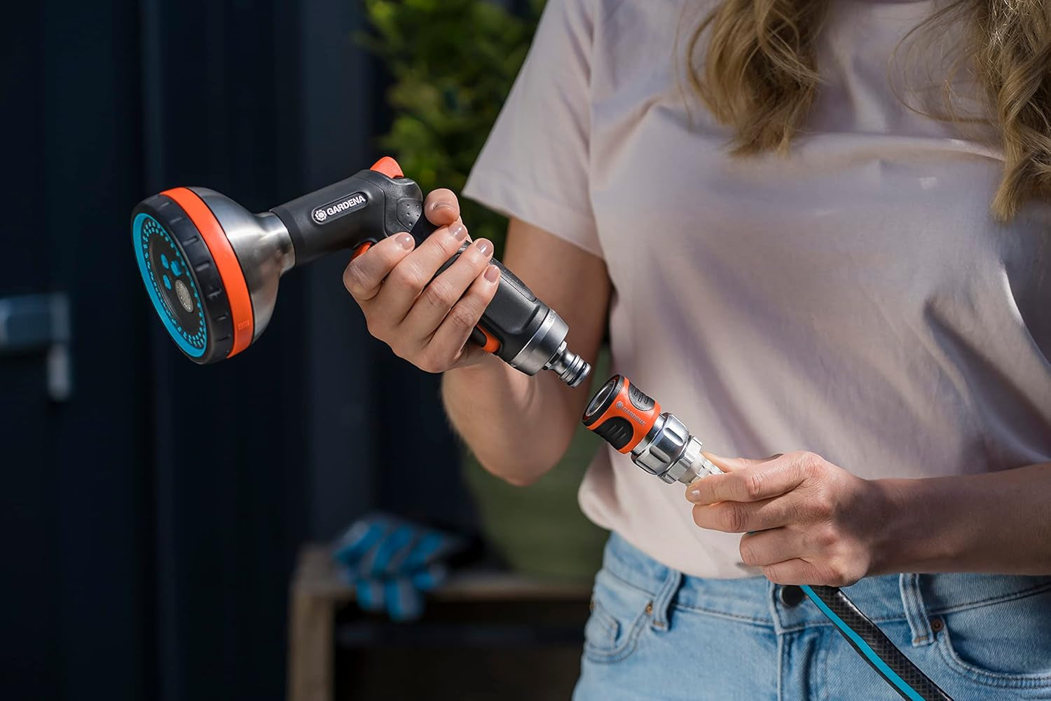 Gardena 39042-M metall snabbkoppling startsats för trädgårdsslangar, snabbkopplingar och tillbehör på sekunder, 4 delar inklusive läckagesäkra adaptrar för stickpropp och uttag