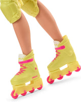 Movie Collectible Barbie Ken Doll med retrostil skridskokläder och inlines, JBJ51, [Multicolor]