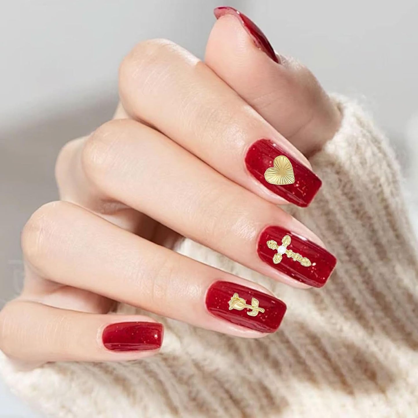 Guld Nail Charms 80st Cross Rose Heart Virgin Mary Nail Gems Metalllegering Nageltillbehör för manikyr Designdekorationer DIY-hantverk