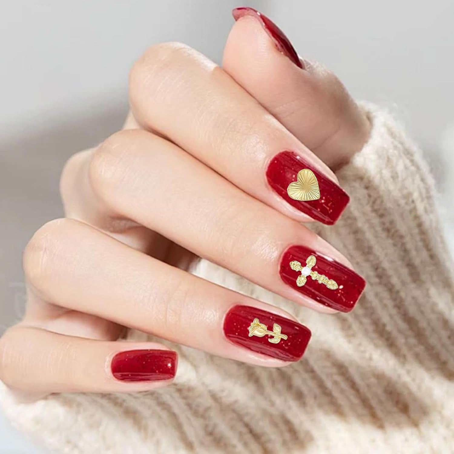 Guld Nail Charms 80st Cross Rose Heart Virgin Mary Nail Gems Metalllegering Nageltillbehör för manikyr Designdekorationer DIY-hantverk
