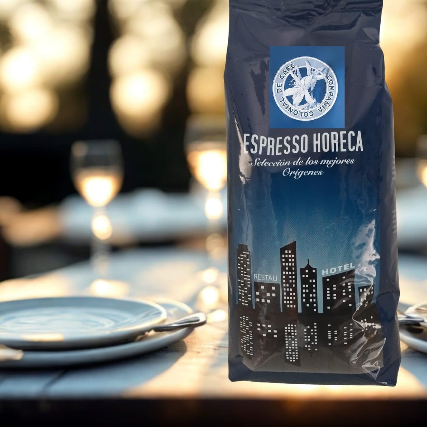 100 % naturliga Arabica-kaffebönor 1 kg – Intensivt rostat espressokaffe med en blandning av colombianskt och brasilianskt ursprung – rättvis handel.