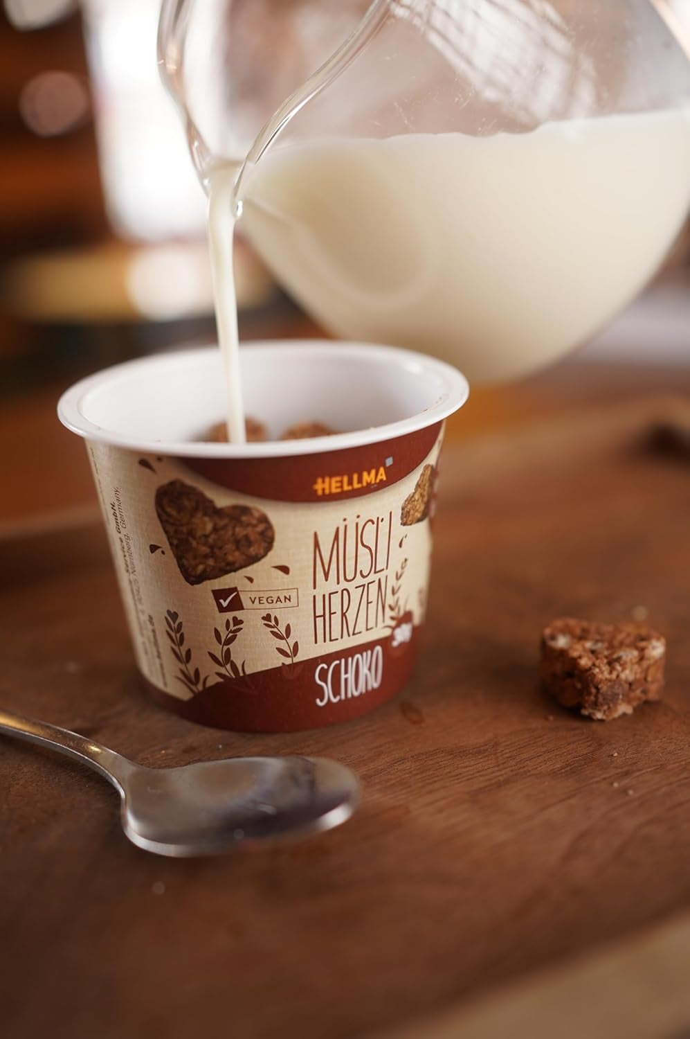 HELLMA hjärtan med müsli och choklad - 18 portioner, 30 g vardera - Havregrynsgröt täckt med choklad i form av ett hjärta, takeaway-koppar