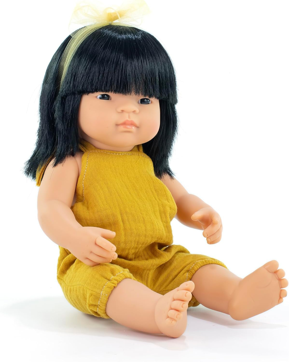 Miniland docka, 38 cm, asiatisk tjej. Tillverkad i Spanien. Anatomiskt korrekt. My Friend & Me samling