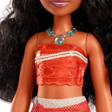 Mattel DISNEY Moana - Ledad modedocka med glitteroutfit, avtagbart pannband och halsband, för barn från 3 år och uppåt, HPG68