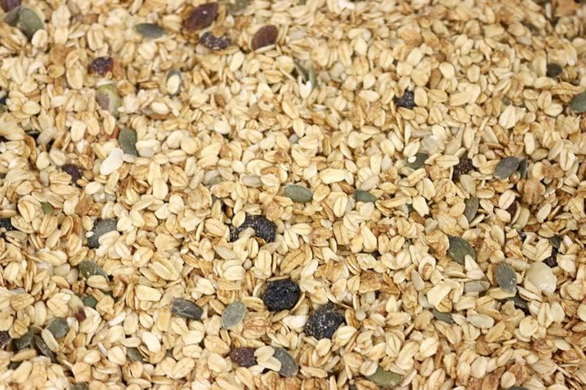 Muesli Deluxe Wholefood Earth - En blandning av flingor med torkad frukt, nötter och frön 1 kg | Icke-GMO | Rik på fiber