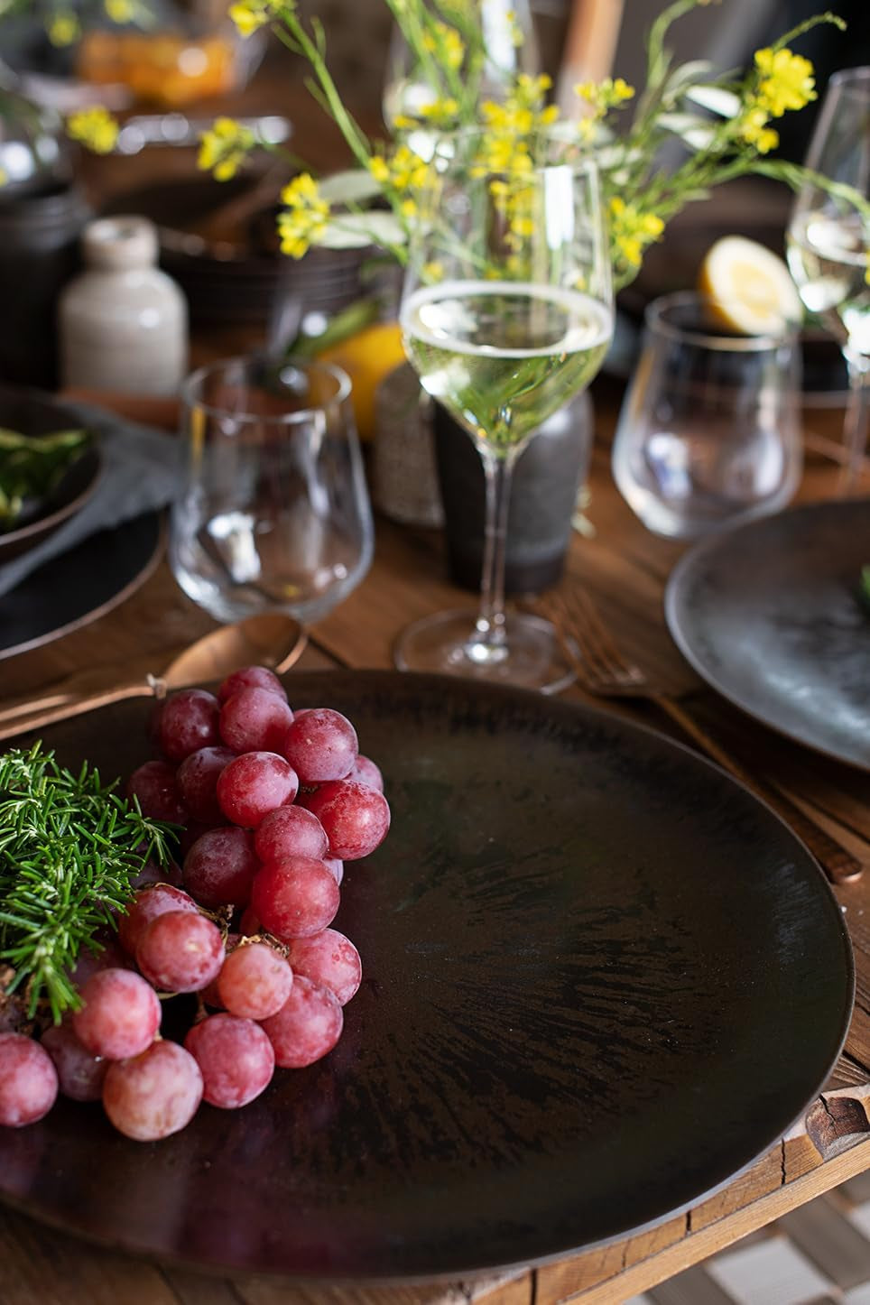 MÄSER Bronze Metallic 12-delad bordsservering för 4 med elegant och blank glasyr mattallrik set med mattallrik, mattallrik och desserttallrik i högkvalitativ keramik, stengods, brun
