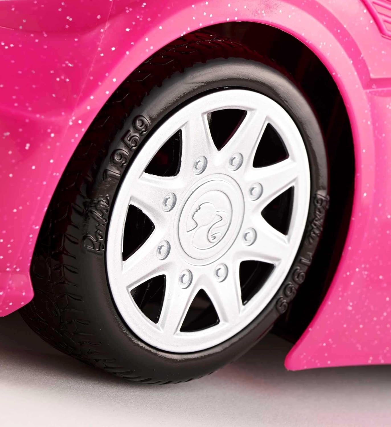 Barbie Doll and Pink Glitter Cabriolet, realistiska däck, logotyp, leksak för åldrarna 3 och uppåt, DJR55