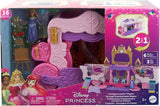 Mattel Disney Princess Transformation Lekset Vagn till slottet med Aurora Mini Doll, 3 nivåer, 6 lekytor, 4 figurer, möbler och tillbehör HWX17