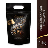 Lindt LINDOR Extra mörka chokladbollar och LINDOR Strawberry Creme Chokladbollar | 1 kg återförslutningsbar påse | ca. 80 vita chokladbollar med jordgubbsgrädde