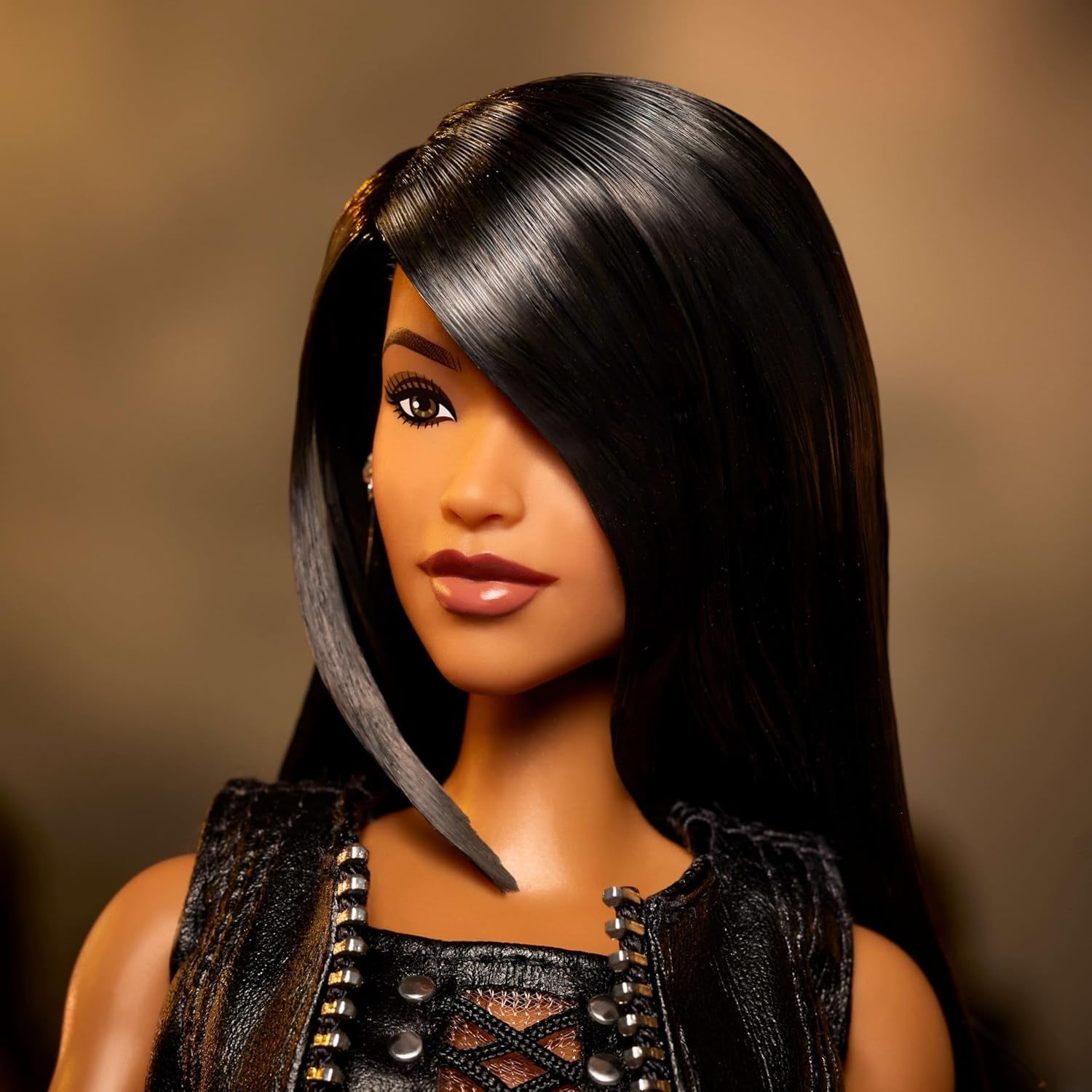 Barbie signaturdocka Aaliyah samlarfigur i svart konstläder inspirerad av One in a Million musikvideo HRM80
