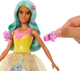 Barbie Hidden Magic - Teresa docka med älvdräkt, vågigt hår och kam för rolig frisör, för åldrarna 3 och uppåt, HLC36