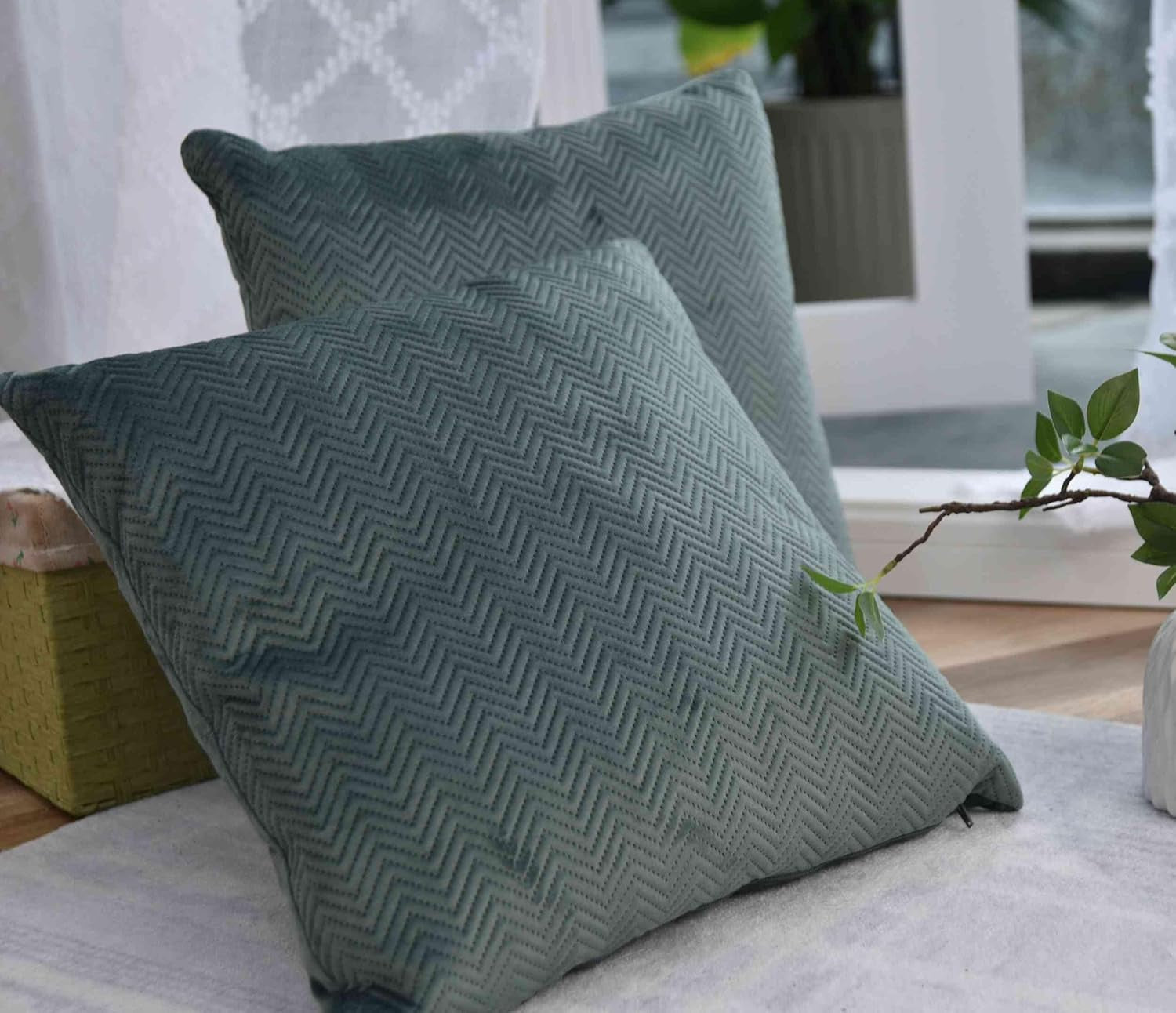 Gardinlåda Kudde Prydnadskudde Lxb 45X45 Cm Grön Jacquard "Greta" Med Fiskbensdesign Lättskött Dragkedja Mjuk fyllning 320G - Olika färger, 2023510 Resekuddar Naty Shop