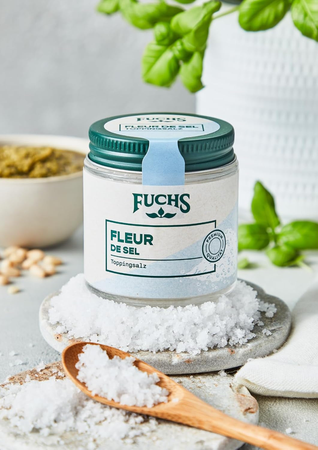 Fuchs Gewürze - Fleur de Sel | Noble toppingsalt för sparris, skaldjur och fisk | Meersalz i premiumkvalitet 100 g im wiederverschließbaren Gewürzglas