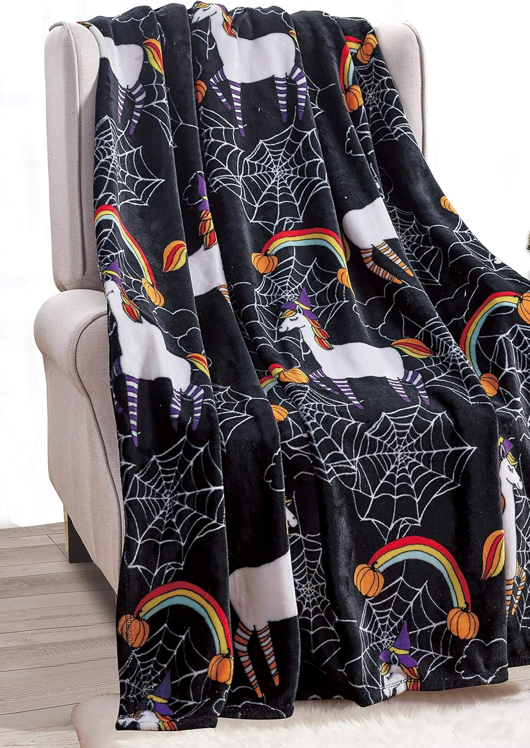 Elegant Comfort Lätt halloween-temafilt, mjuk, mysig och plysch, perfekt för att koppla av den här spöklika säsongen, 127 X 152,4 cm, Skull and Bones sängar och överdrag Elegant Comfort Unicorn Black 50 X 60
