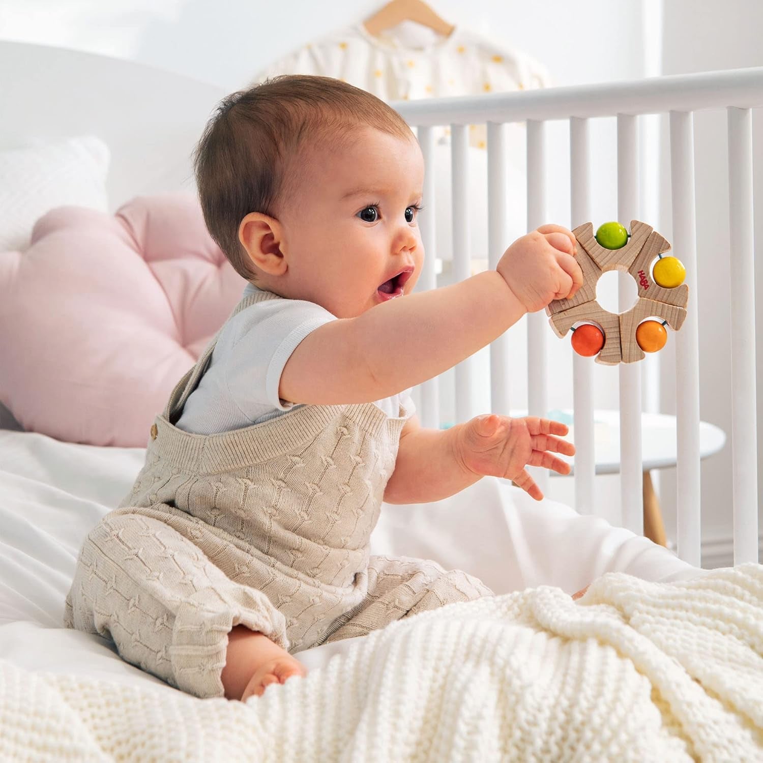 HABA 306692 - Fångstleksak med kulhjul, Fångstleksak från 6 månader, Tillverkad i Tyskland, Colorful Bebe Toys Naty Shop