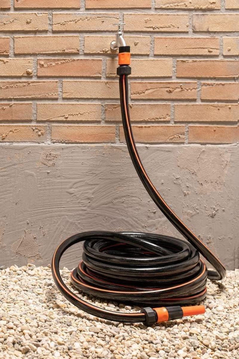 BLACK+DECKER Trädgårdsslang 15 meter - Ø19MM - Slitstark PVC - Vattna trädgården, tvätta bilen, fylla poolen - Kompatibel med alla vanliga kranar - Svart/Orange