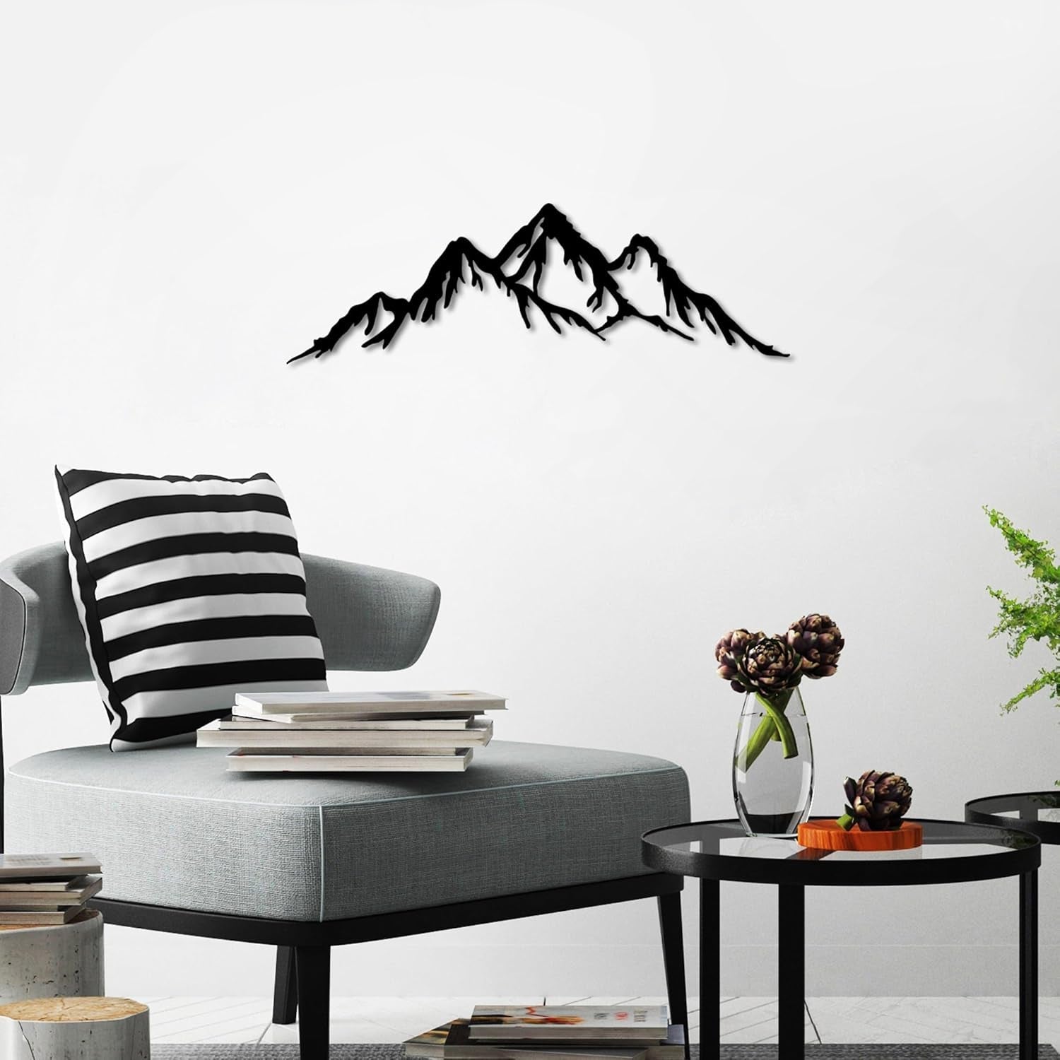 Elegant dekorativ väggtillbehör i svart metall, 70 x 22 cm | 100 % metall (tjocklek 1,5 mm) | Enkel väggmontering | Perfekt för en modern dekoration Naty Shop statyetter och skulpturer