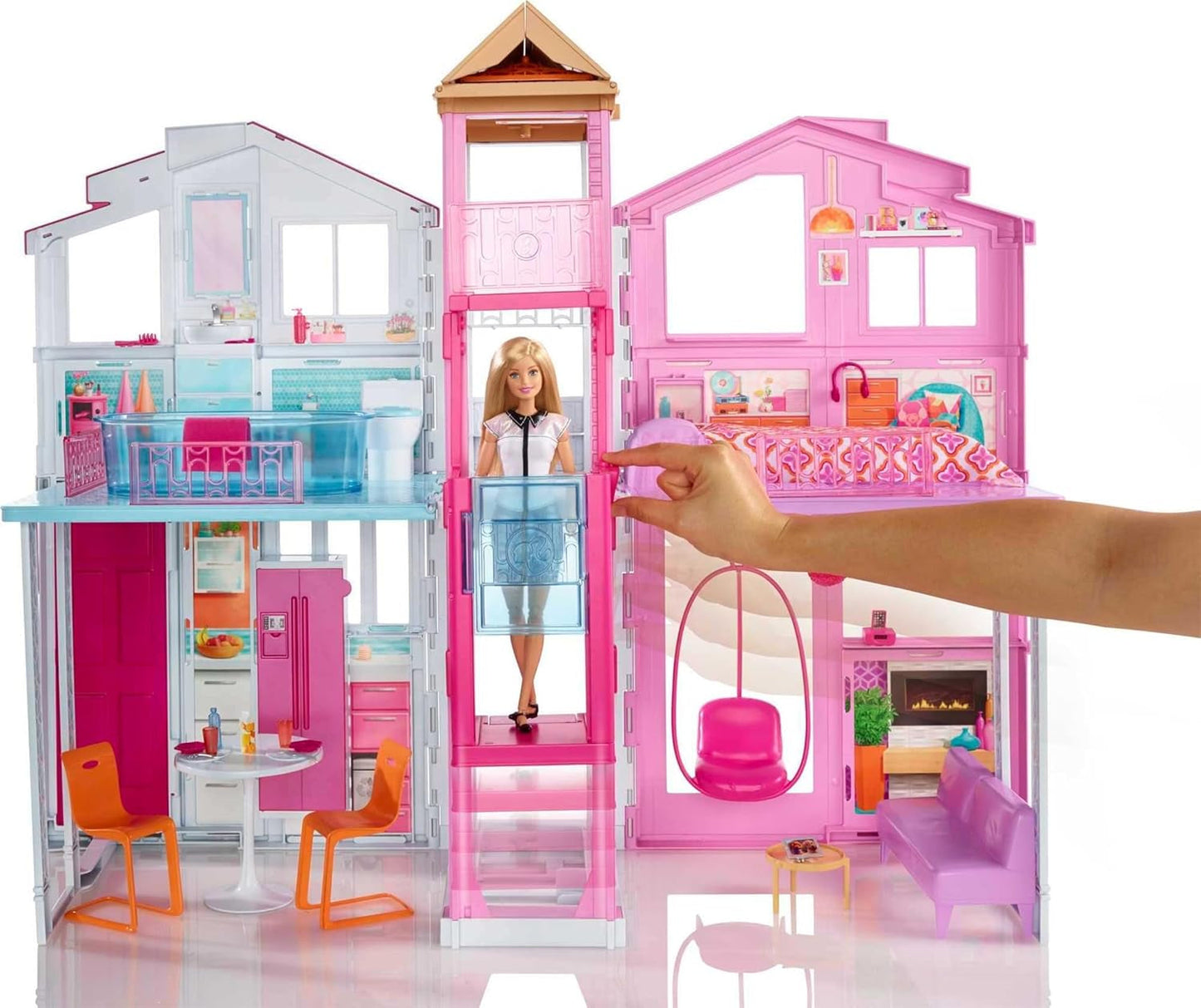 Barbie Dream House, 3-vånings 5-rums radhus, inkluderar tillbehör som möbler, hopfällbar och förvaring, leksak för åldrarna 3 och uppåt, DLY32