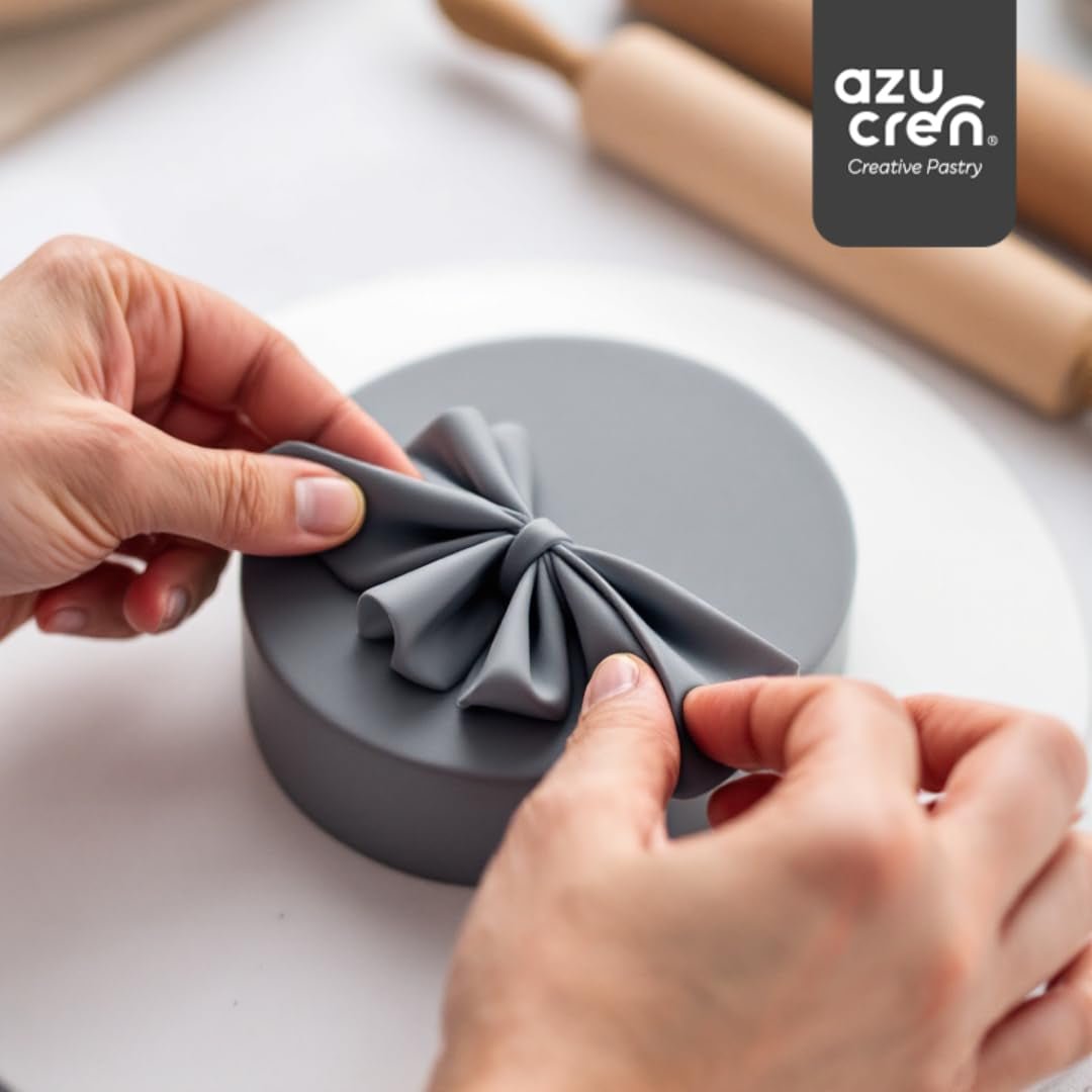 Azucren, Roll Fondant, Roll Fondant Grå, Lätt att använda, Smidig, Flexibel, Mjuk och böjbar, Perfekt för att dekorera tårt, Halal, Kosher, Glutenfri, Citronsmak (250G) Naty Shop Sugar Paste